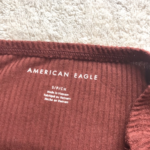 Beach 🏝 Bundle Abercrombie, American Eagle, Suede Top, Woden Handle Clutch… - Picture 8 of 13